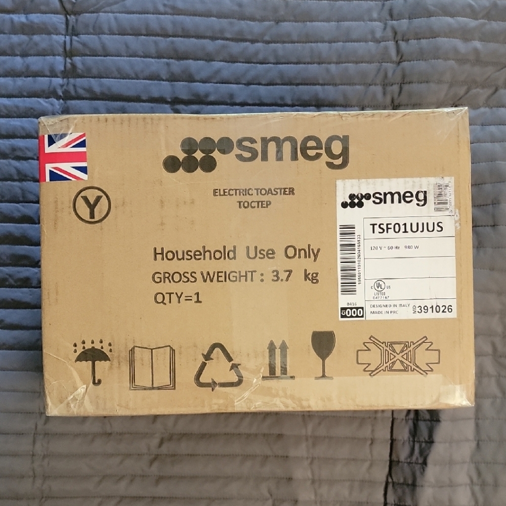 NIB SMEG Union Jack 2-Slice Toaster - Red, White, and Blue - Picture 8 of 8